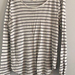Long Sleeve Stripped Shirt
